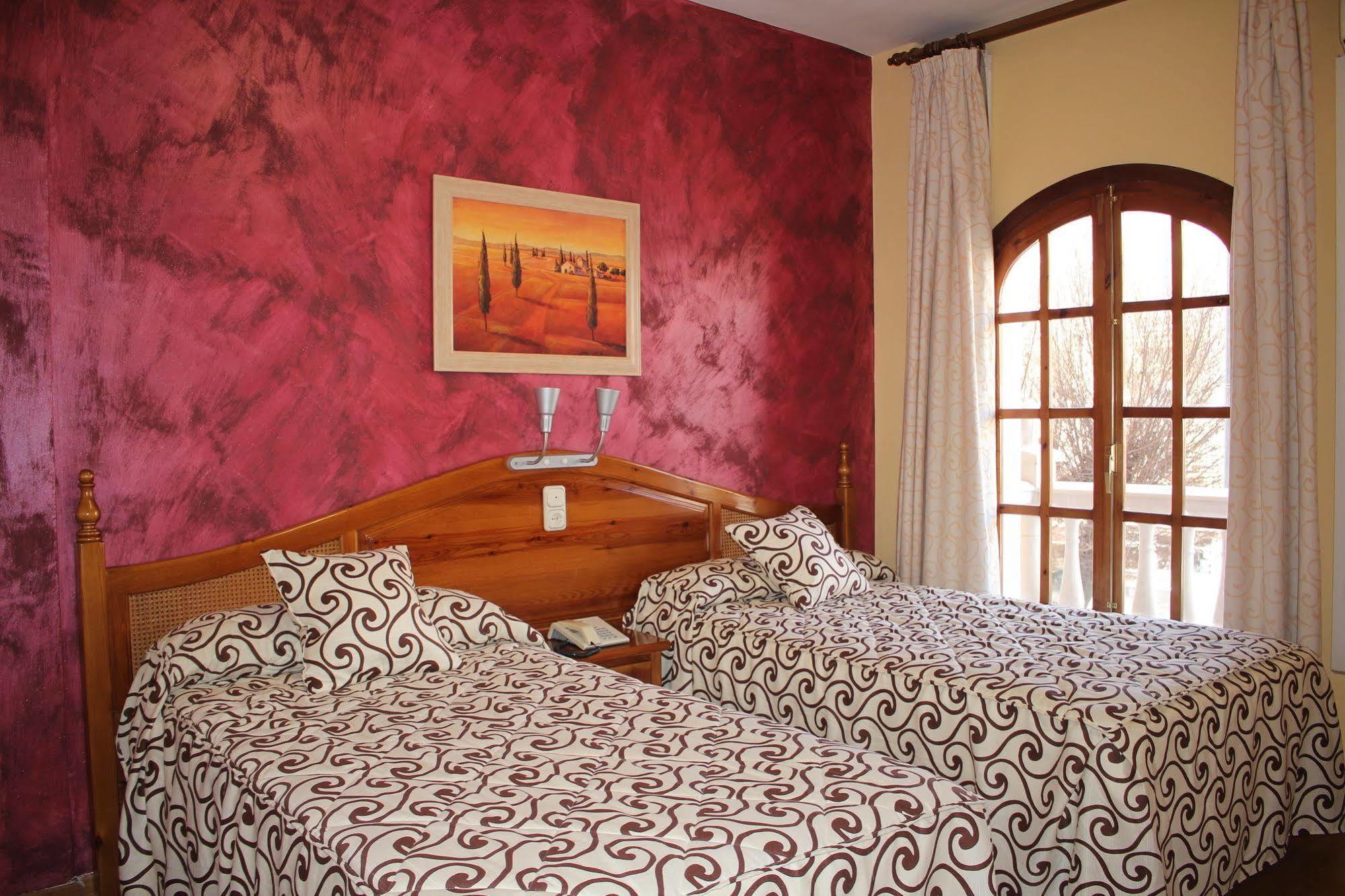 Hotel La Curva Albolote Ngoại thất bức ảnh